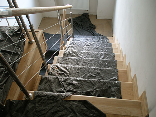 194. Маршевая лестница с перилами из нержавеющей стали