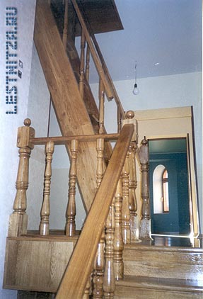 145. Лестница на мансардный этаж