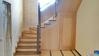 Забежная лестница на заказ в Москве