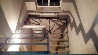 Лестницы на металлическом каркасе на заказ в Москве