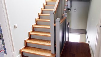 Изготовление лестницы для частного дома на заказ